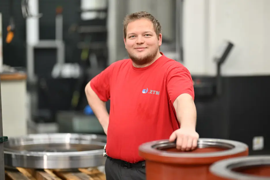 CNC Fräser bei ZTM Zerspanungstechnik Müller in Tettnang